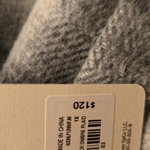 A.N.A. BRAND WOMEN'S BLACK AND WHITE PLAID FLANNEL PLUS SIZE JACKET SIZE 1X - Picture 10 of 16